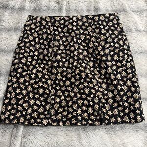 Aeropostale Women’s Small Black Floral Casual Woven Straight Mini Skirt